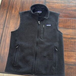 Black Patagonia vest

Medium
